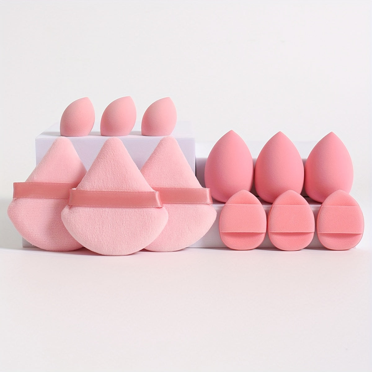 Coffret de 12 Éponges de Maquillage Polyvalentes – 3 Poudriers, 3 Mini Coussinets, 3 Beauty Blenders et 3 Mini Beauty Blenders