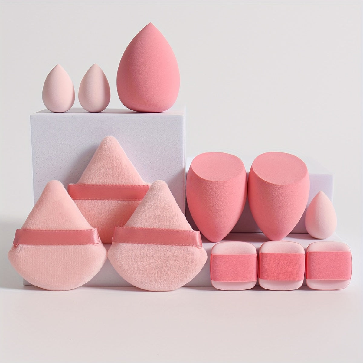 Coffret de 12 Éponges de Maquillage Polyvalentes – 3 Poudriers, 3 Mini Coussinets, 3 Beauty Blenders et 3 Mini Beauty Blenders